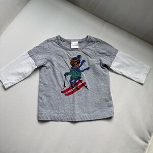 Hanna Andersson 12–18M Long Sleeve Tee Grey/White Ski Bear – 100% Cotton